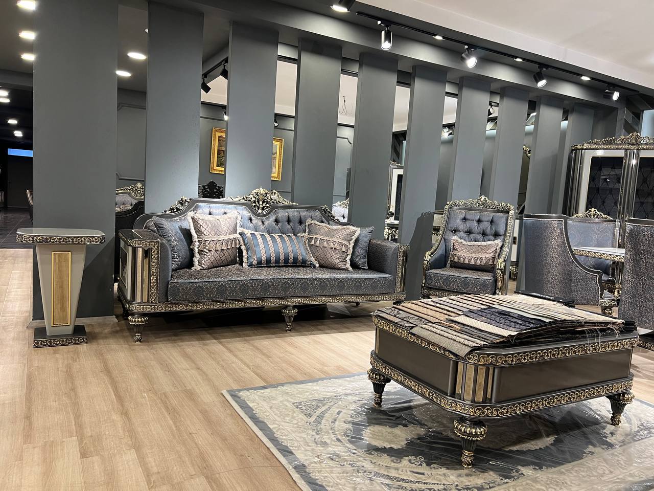 photo_5767246729354264555_y