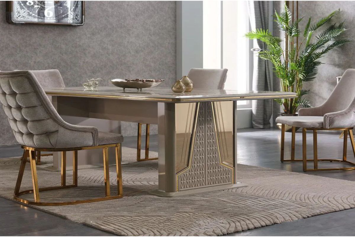 photo_5767246729354264580_y