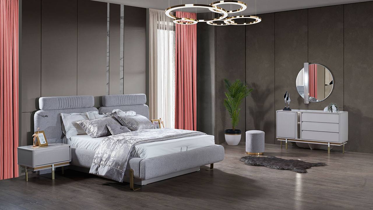 photo_6032960056556897483_y