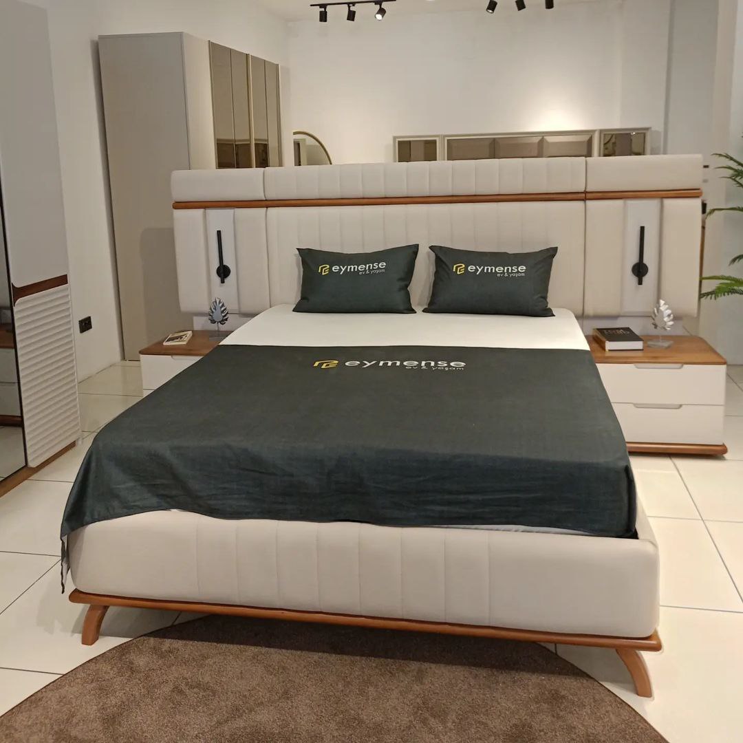 photo_6041996826661471605_y