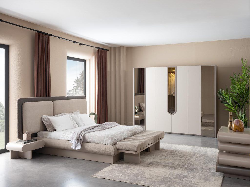 photo_6048335433886188170_y